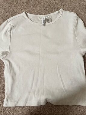 H&M Cream Ribbed Short Sleeve Tee